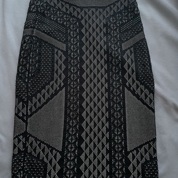 BCBG XXS Bandage Skirt NWOT - Picture 7 of 7